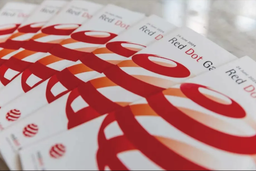 零重力设计，再添两枚红点大奖！